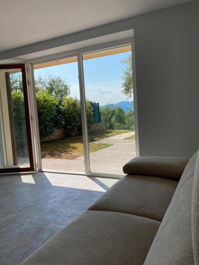 Apartamento Redhouse Benaco Torri Del Benaco Exterior foto